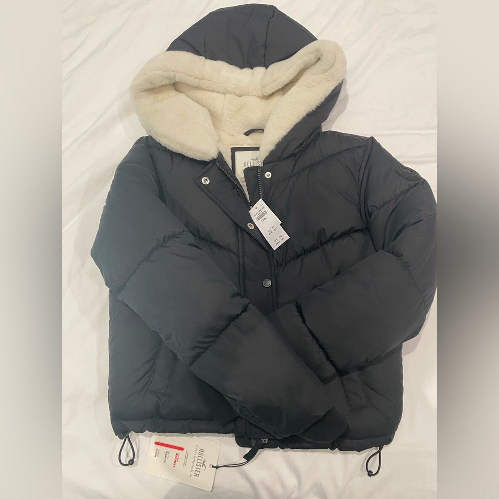 PUFFER JACKET